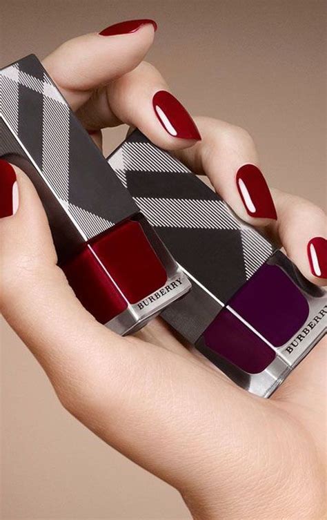 vernis ongle burberry|Maquillage de luxe .